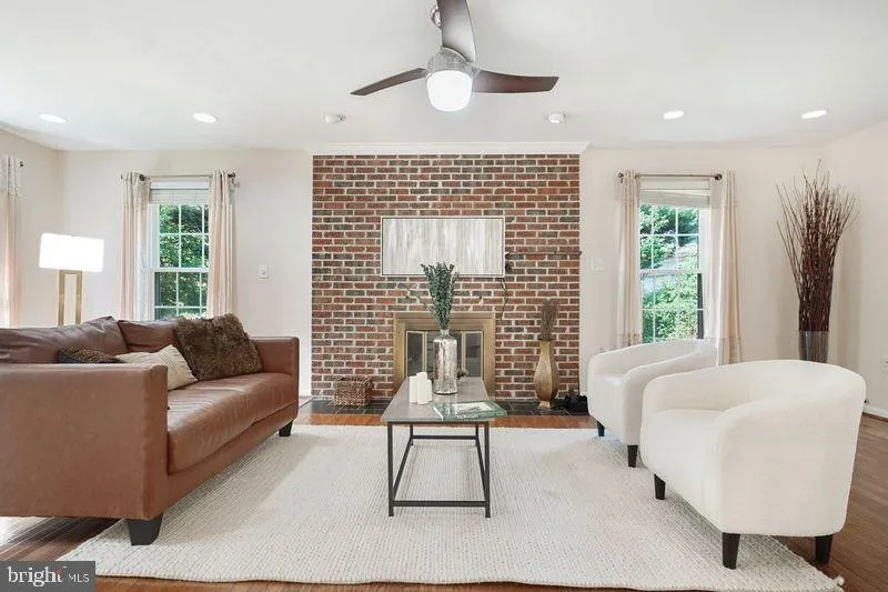 Home Staging Washington DC Bowie Maryland 5 Bedroom Home Harvard Home Services Professionally staged 5-bedroom home Bowie Maryland by Harvard Home Services